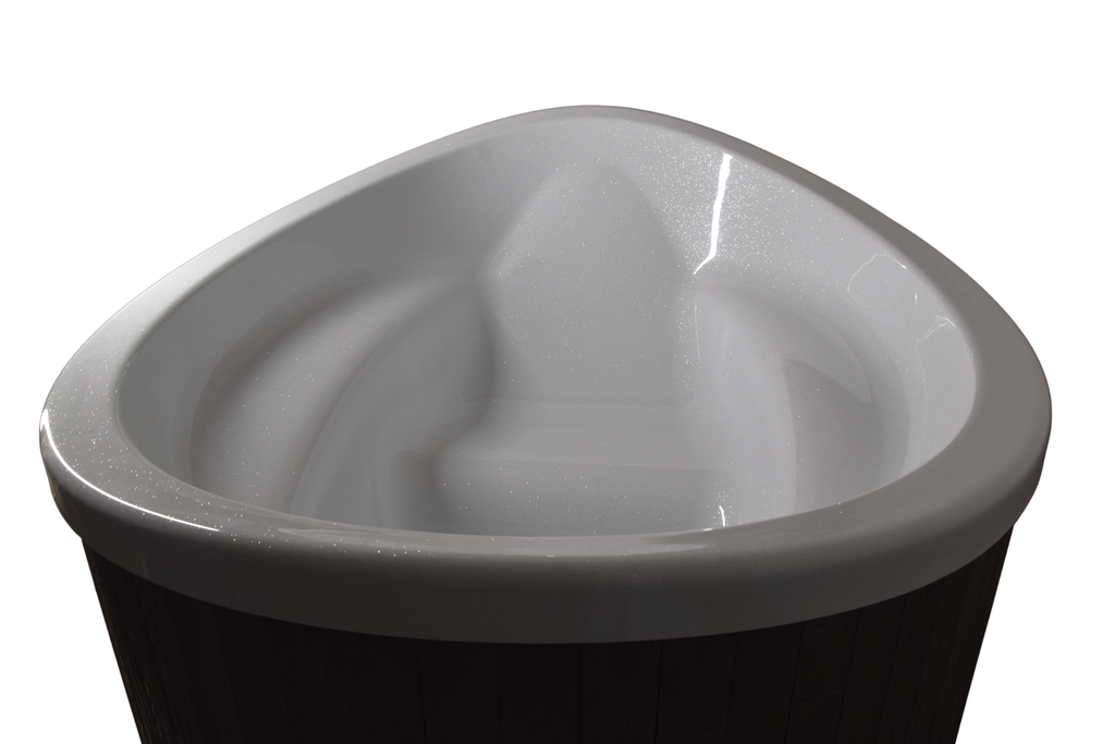 Nordic Oval Cold Plunge