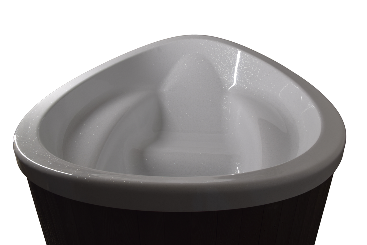 Nordic Oval Cold Plunge