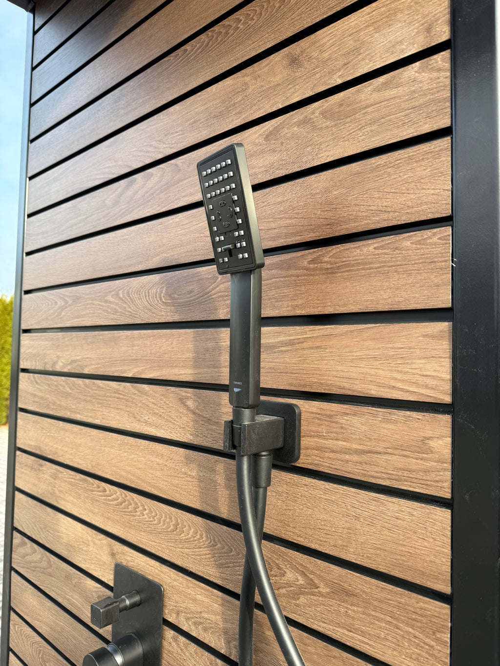 Nordic SQUARE Outdoor Shower – Premium Wood & Steel