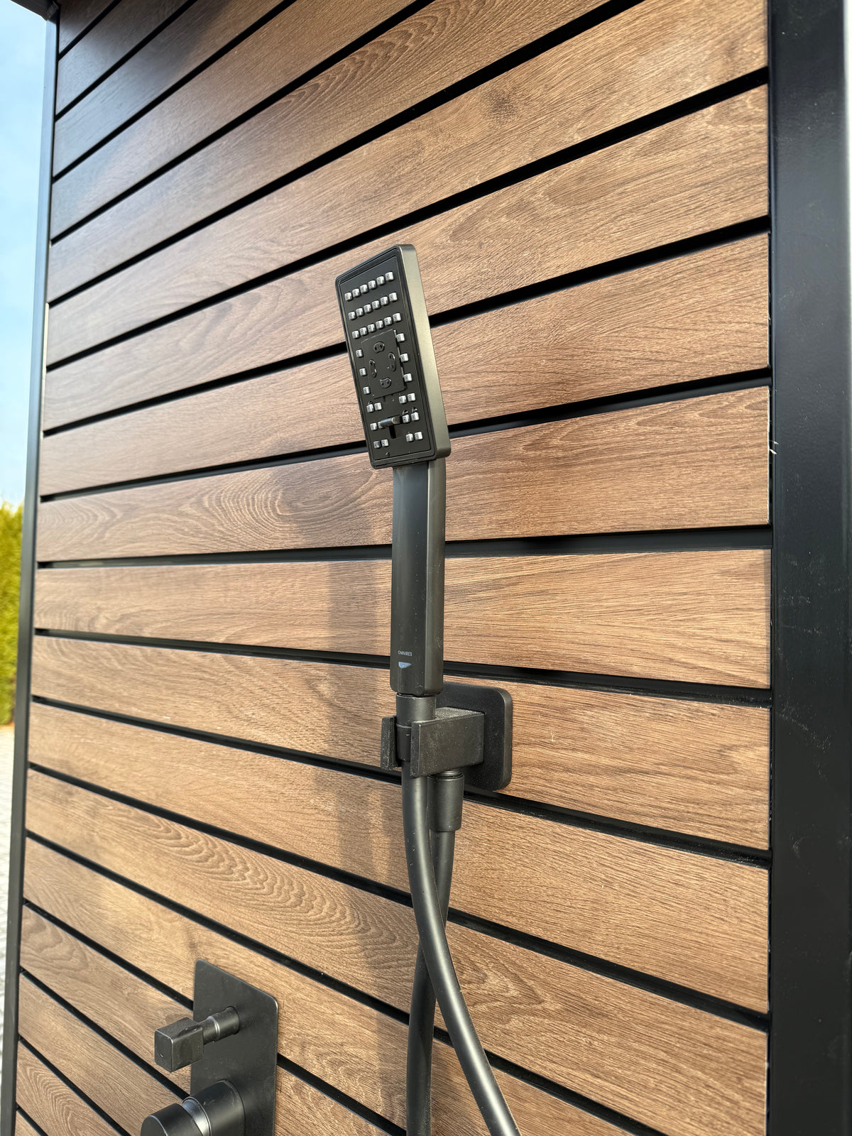 Nordic SQUARE Outdoor Shower – Premium Wood & Steel