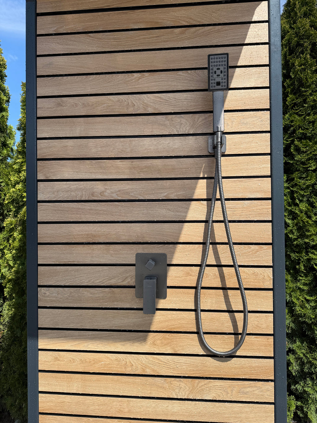 Nordic QUBE Outdoor Shower – Wood, Steel & LED Lighting