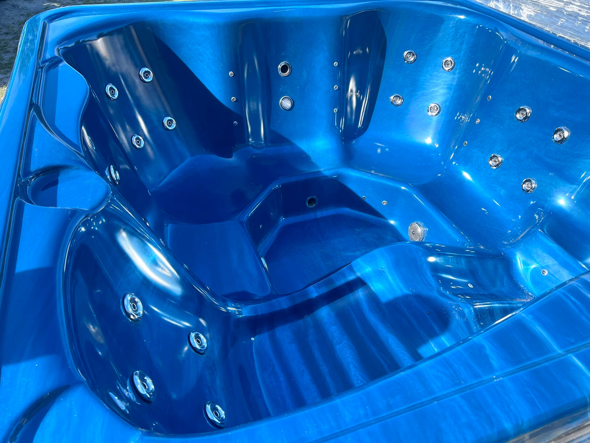 Nordic XL 2.2m Wood-Fired Hot Tub – Hydro & Air Massage